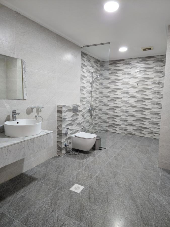 Imperial Suites Hotel Manama Eksteriør bilde