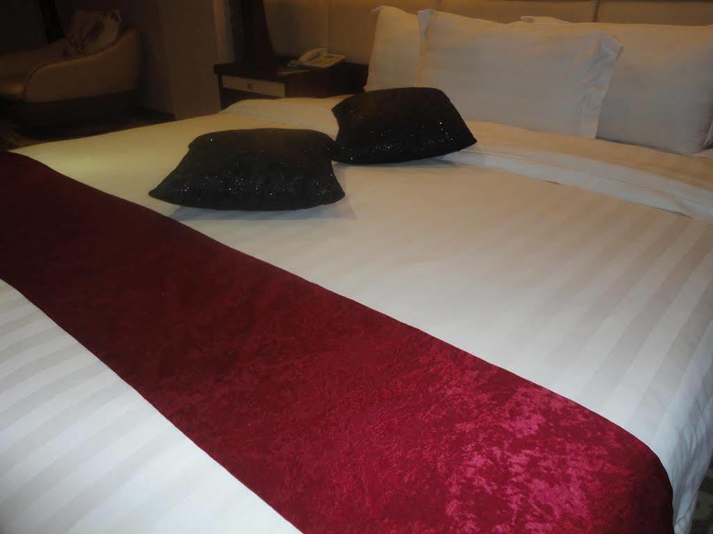 Imperial Suites Hotel Manama Eksteriør bilde