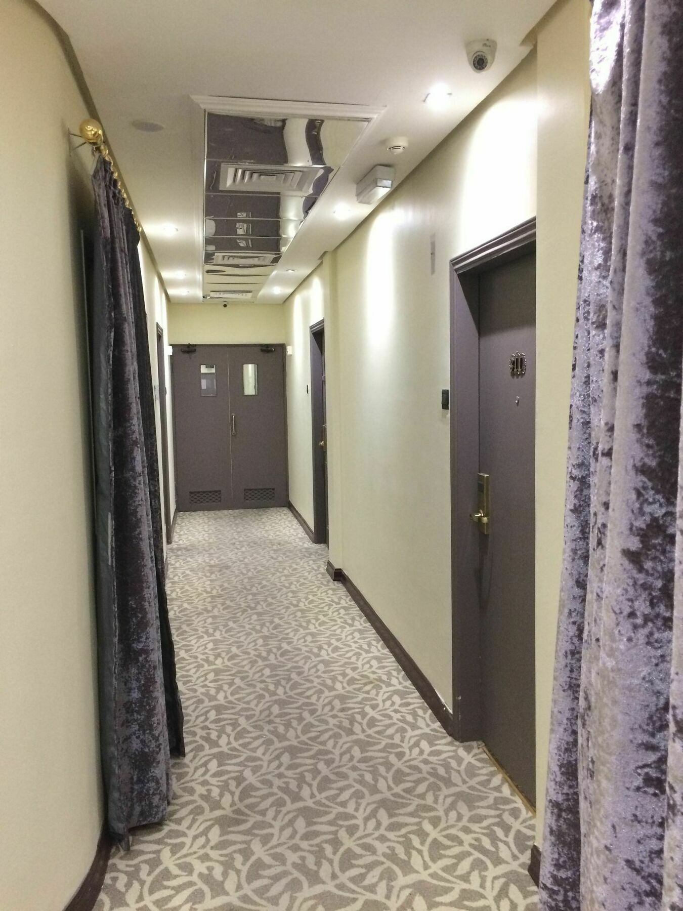 Imperial Suites Hotel Manama Eksteriør bilde