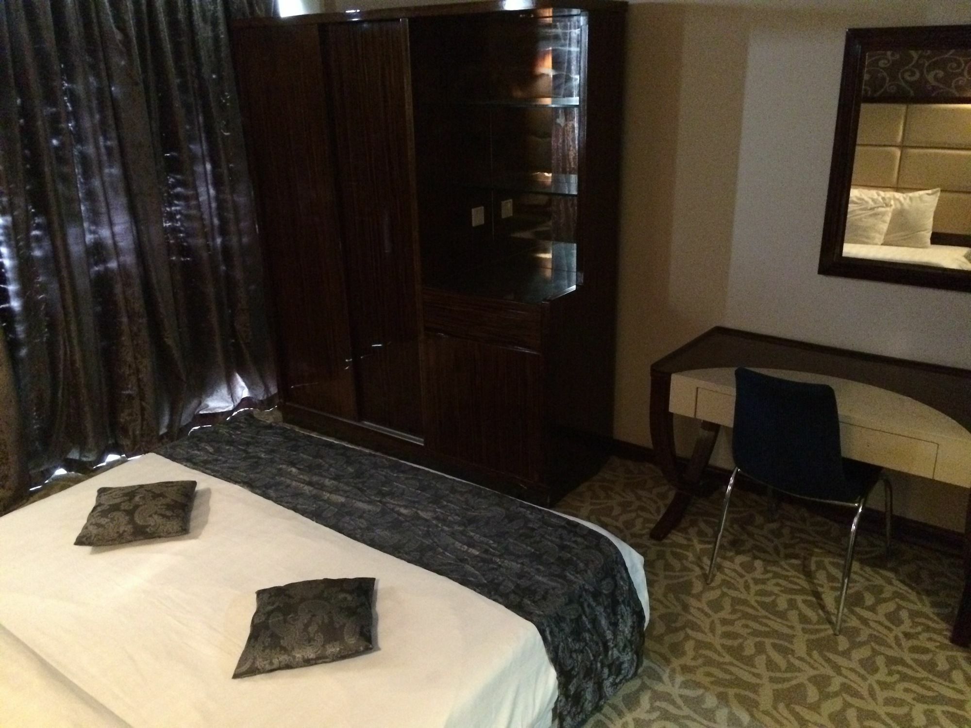 Imperial Suites Hotel Manama Eksteriør bilde